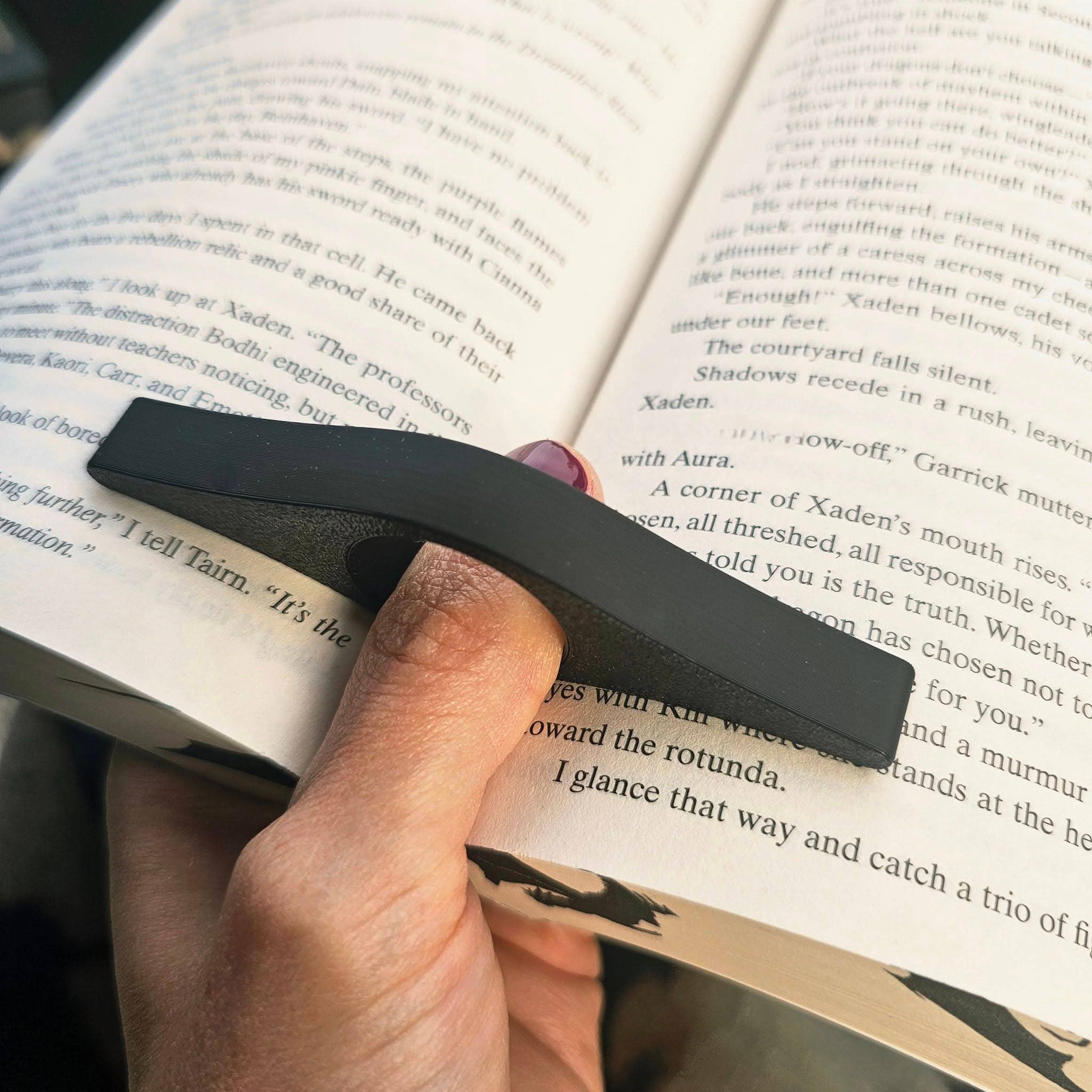 Book Holder | Thumb Page Keeper