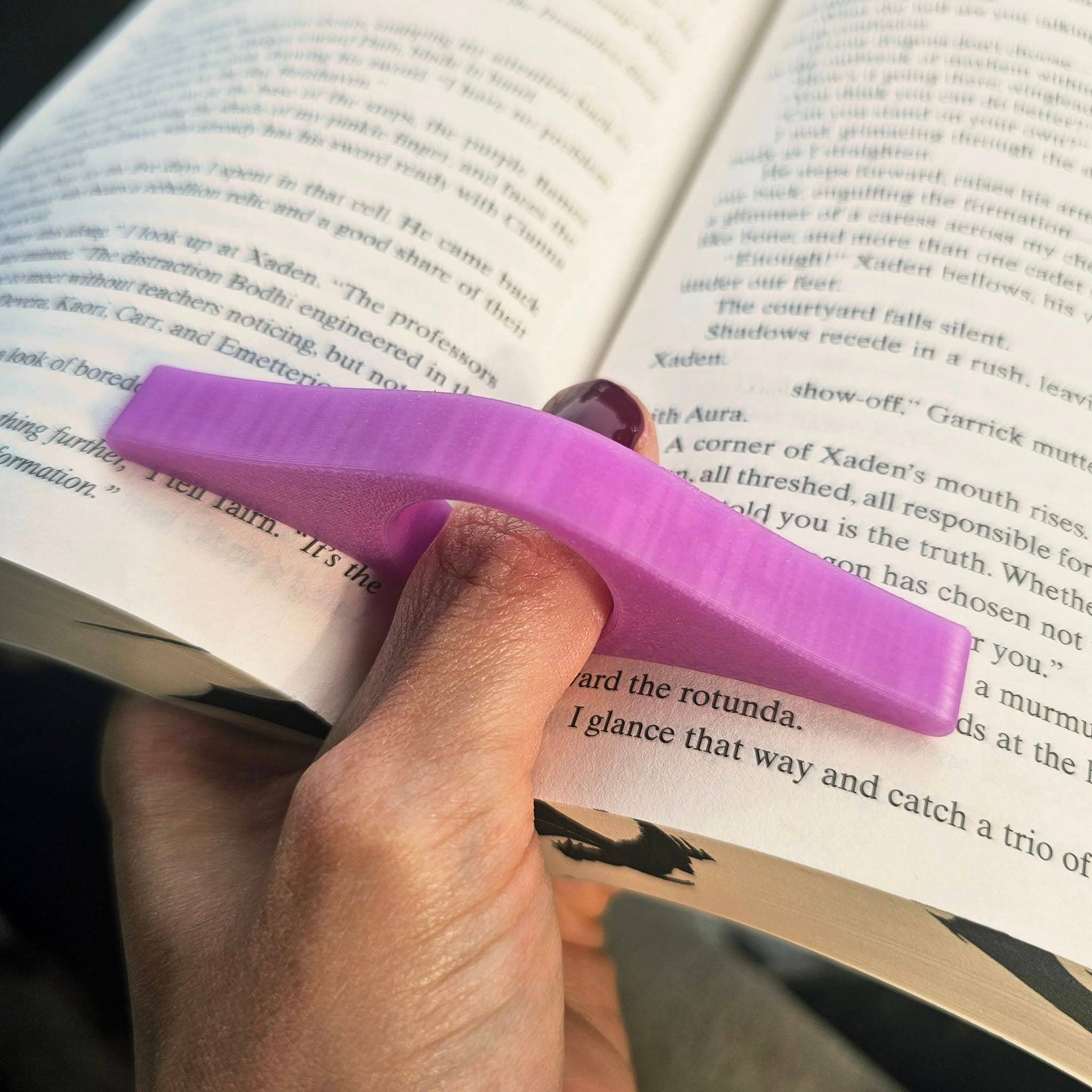 Book Holder | Thumb Page Keeper